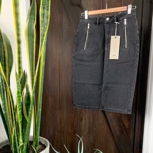 Marc by Marc Jacobs Black Skirt